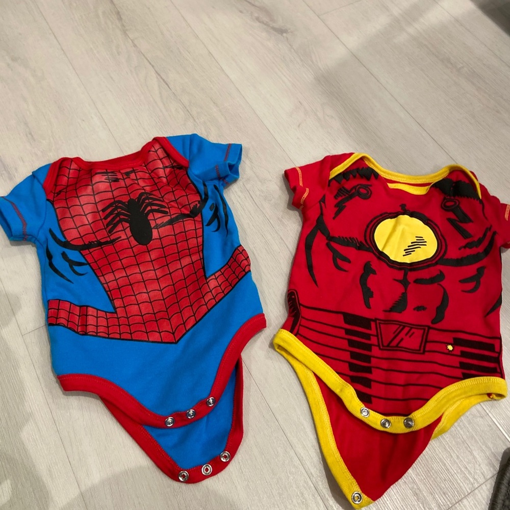 Spider-Man/captin america super hero baby onesies